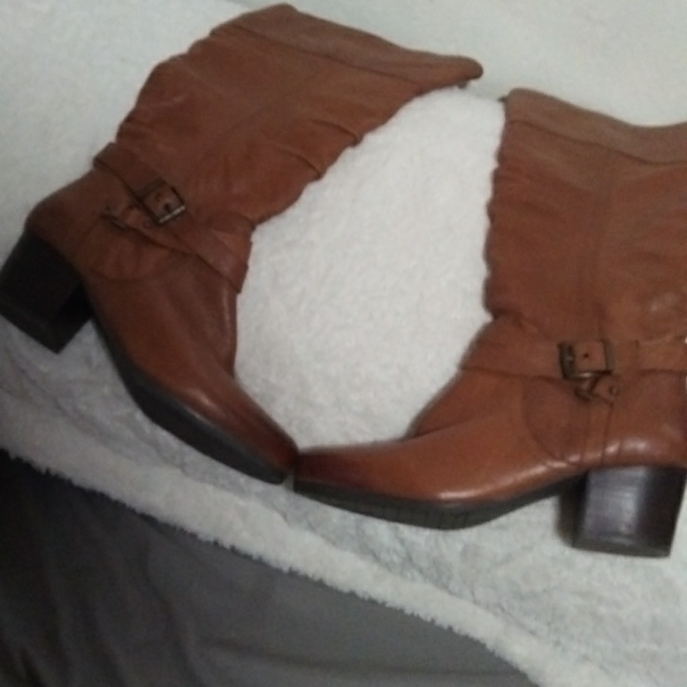 Leather boots